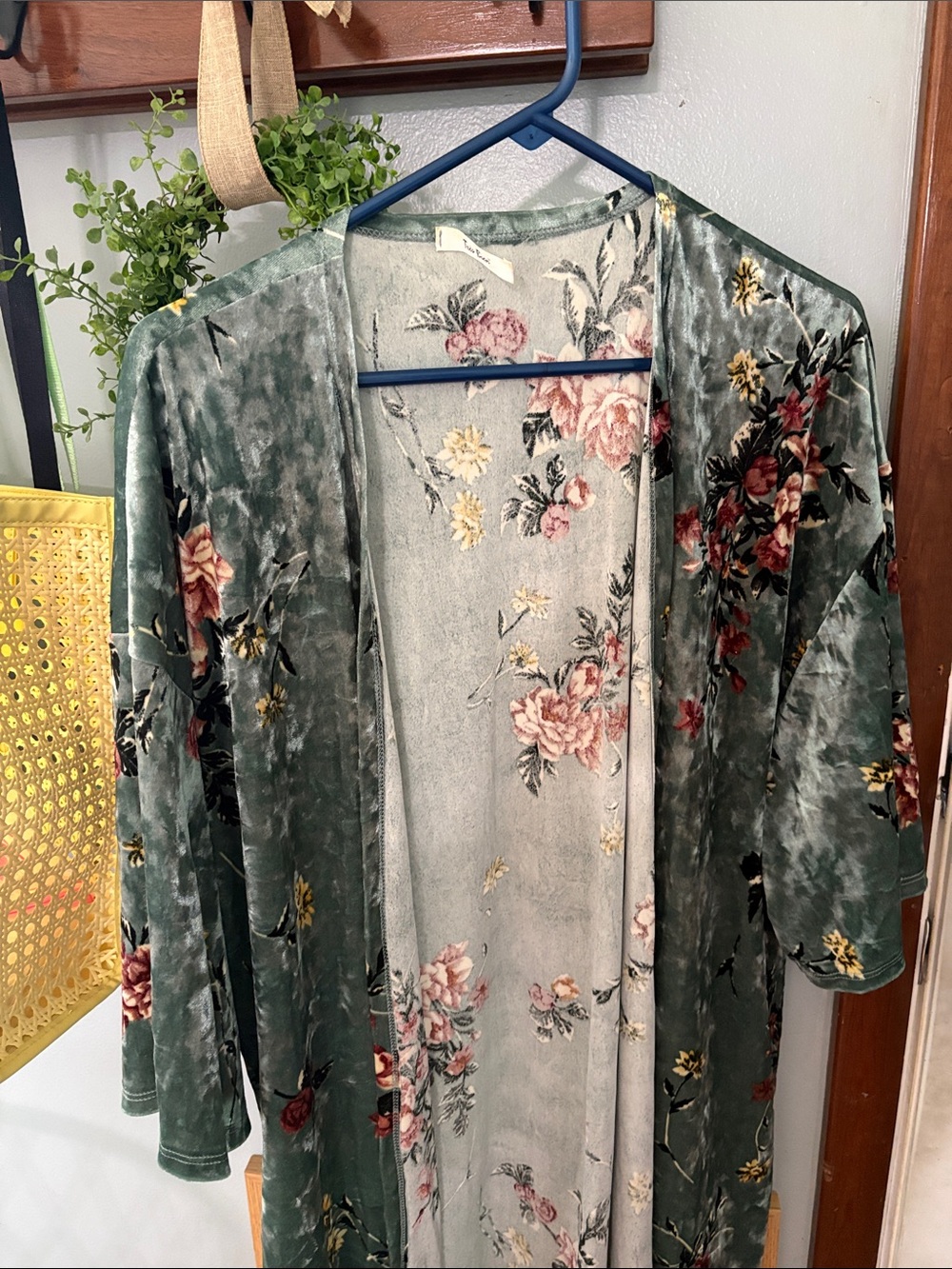 Tres Bien Green Velvet Floral Duster Coat